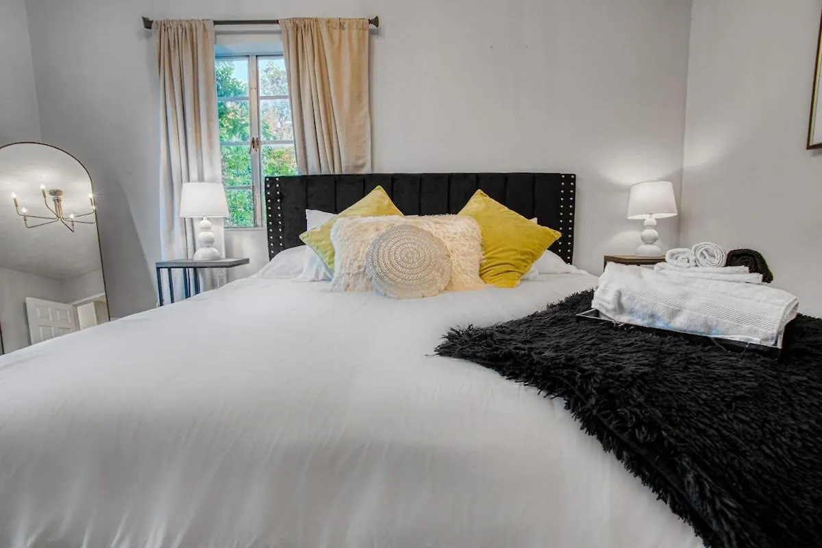 Charming Getaway Minutes To Everything! Charlotte 0*,  Verenigde Staten