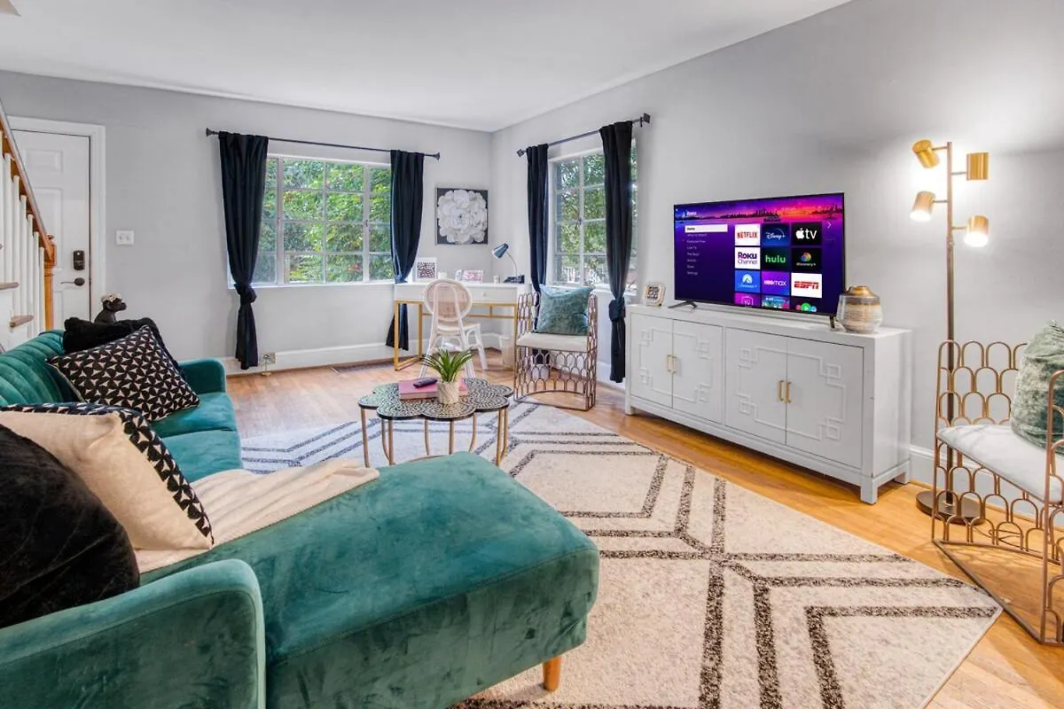 Charming Getaway Minutes To Everything! Charlotte 0*,  Verenigde Staten